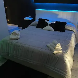 Panzió Rial, Nápoly